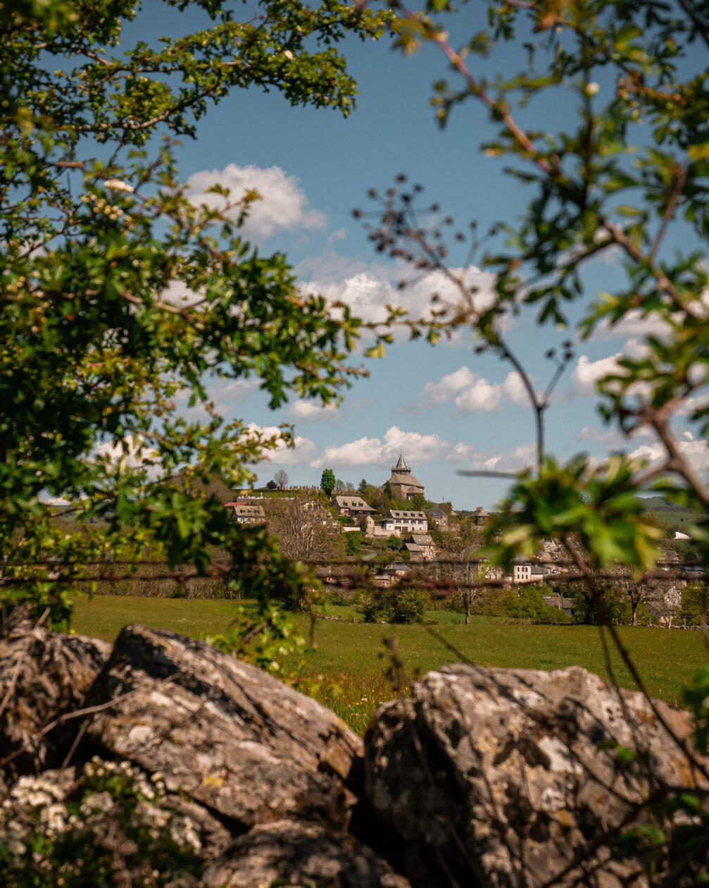 Rustic Village Photography in Rural France Framed by Nature — Stone Architecture and Scenic Countryside Views